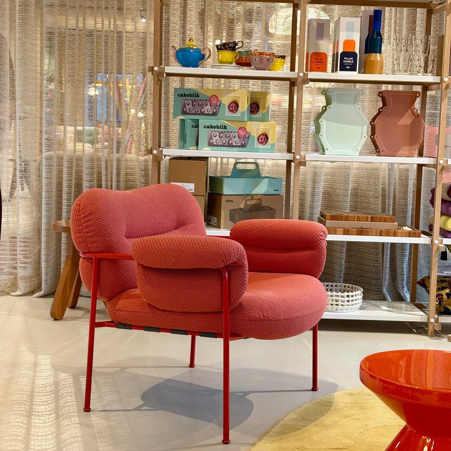 Fogia Bollo fauteuil Coda coral showroommodel