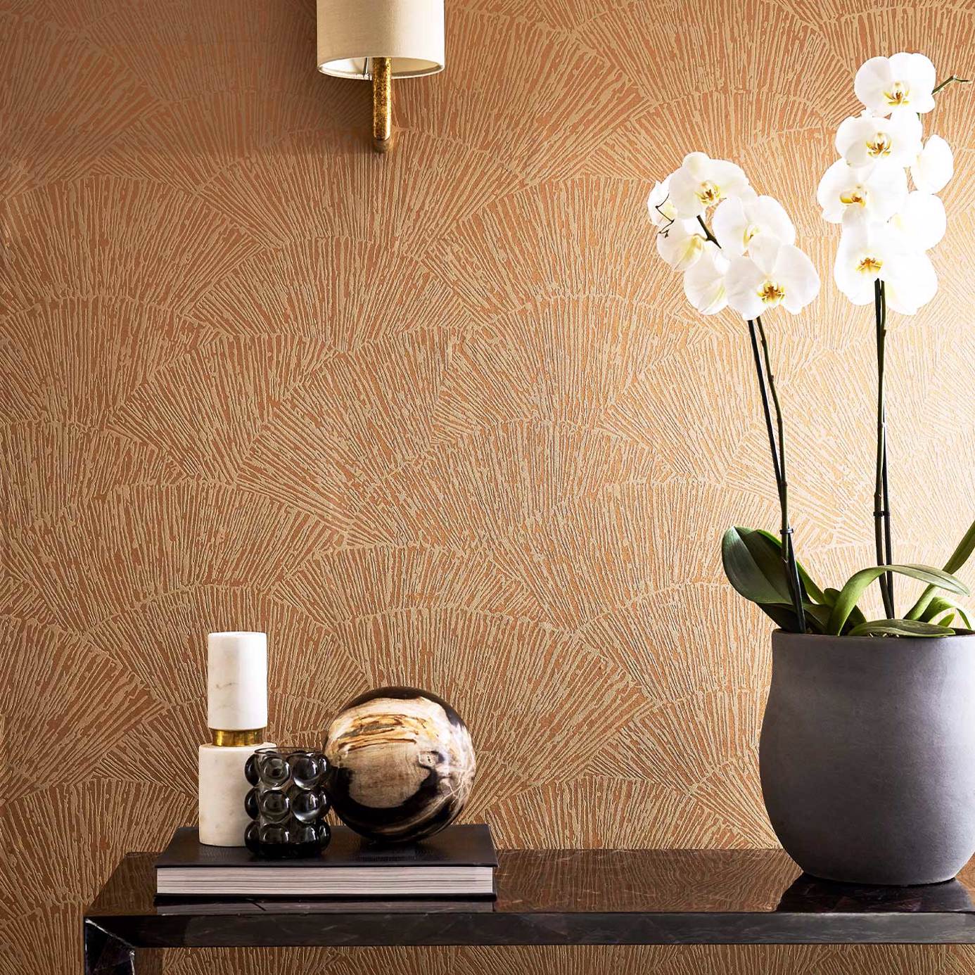 Harlequin behang Tessen Copper 112179