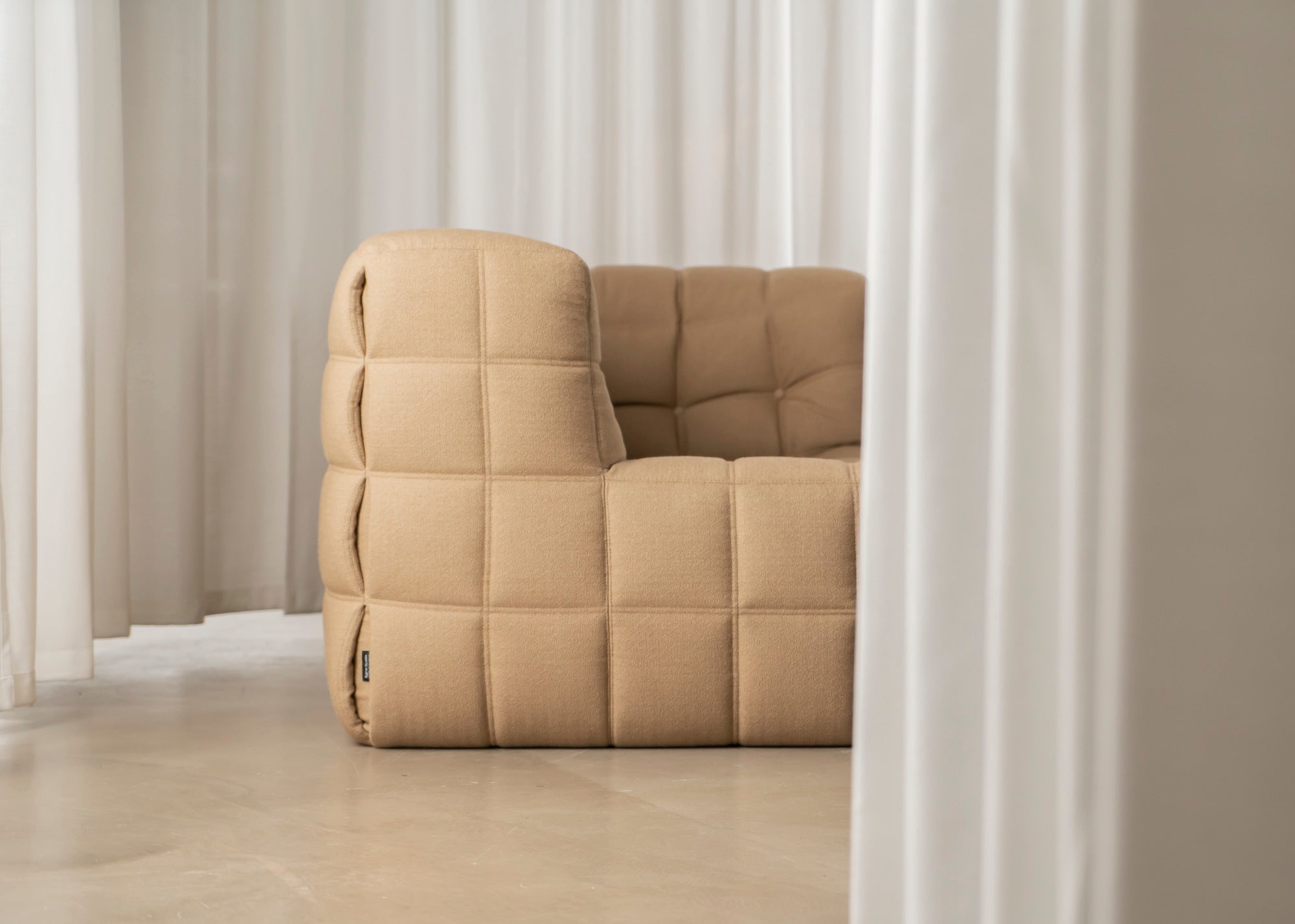 Ligne Roset Kashima grand canape 2 sofa