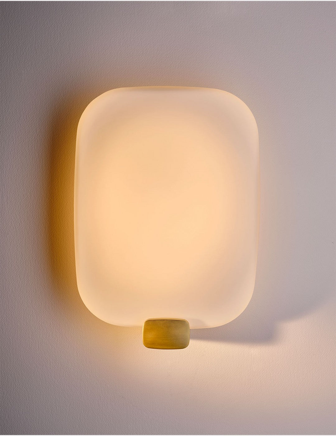 DCW éditions light my tender wandlamp