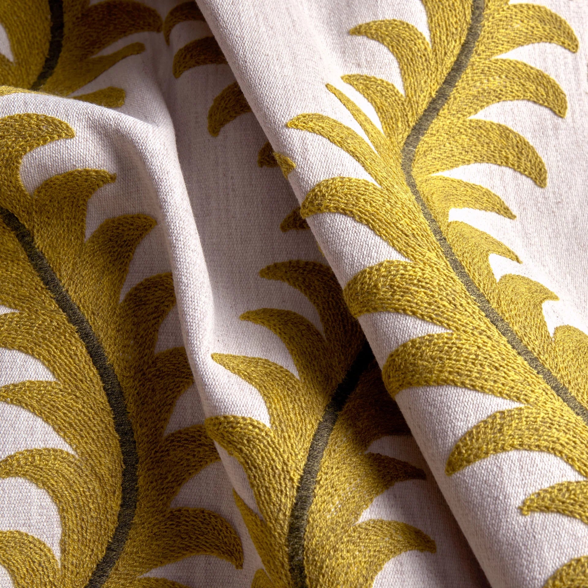 Pierre Frey Isigny stof Jaune d&