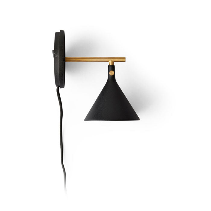 Menu Cast Sconce WandLamp