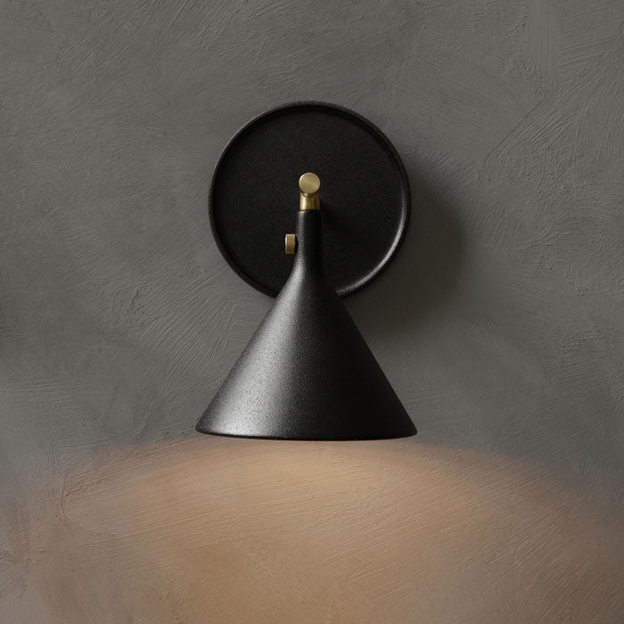 Menu Cast Sconce WandLamp