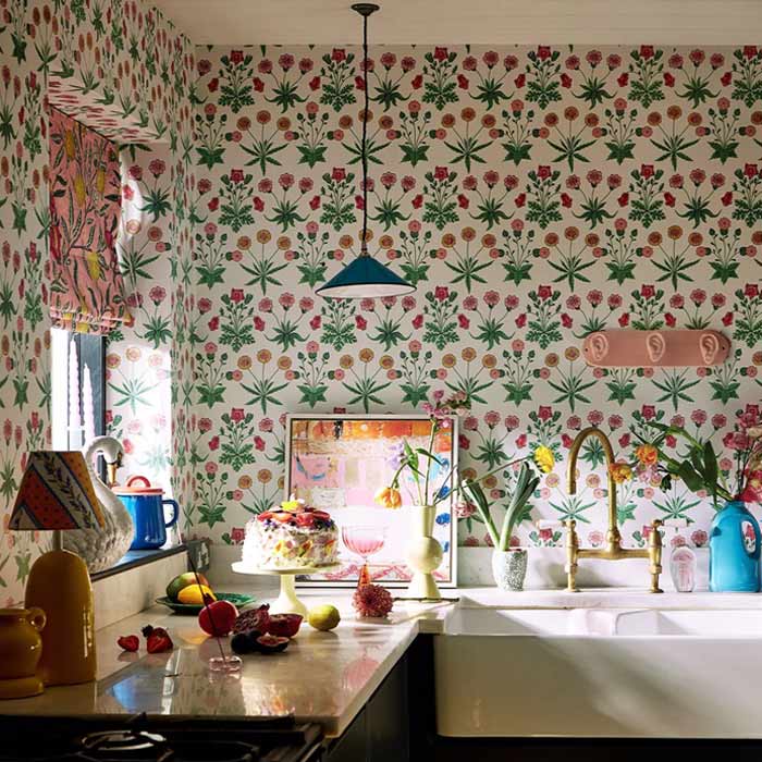 Morris and Co behang Daisy Strawberry fields 510005