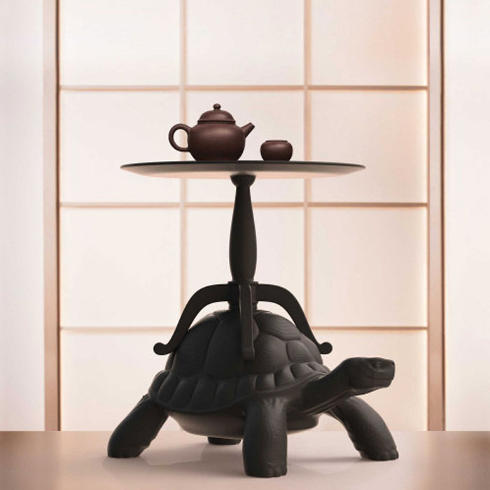 Qeeboo Turtle Carry table