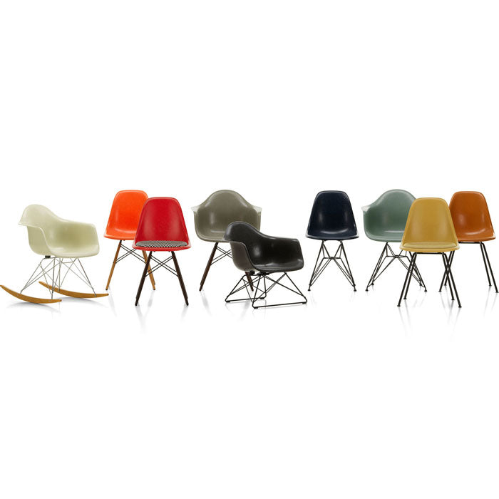 Vitra Eames DAR Fiberglass stoel