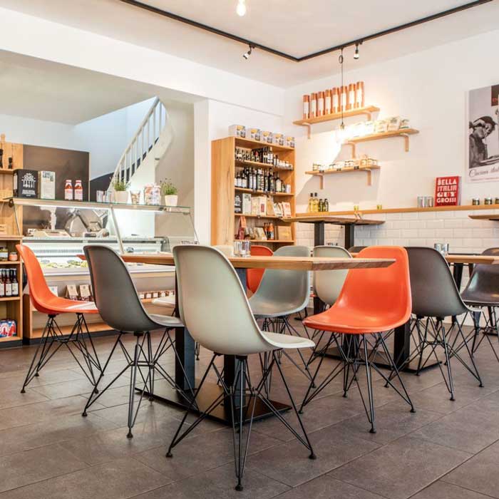 Vitra Eames DSR Fiberglass