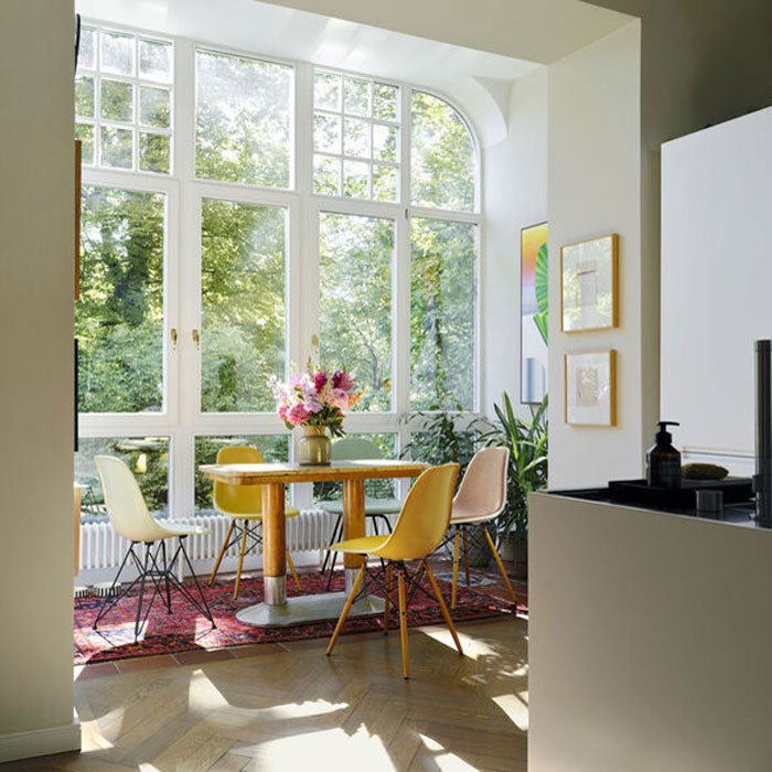Vitra Eames DSR Fiberglass