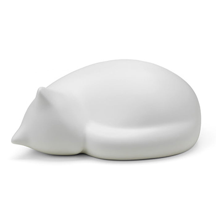 Vitra resting cat wit large