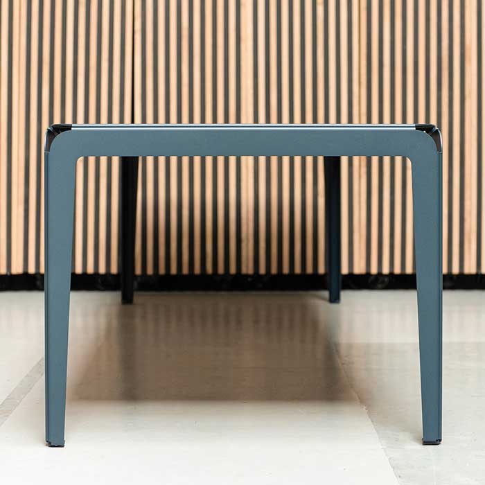 Weltevree Bended Bench tuintafel