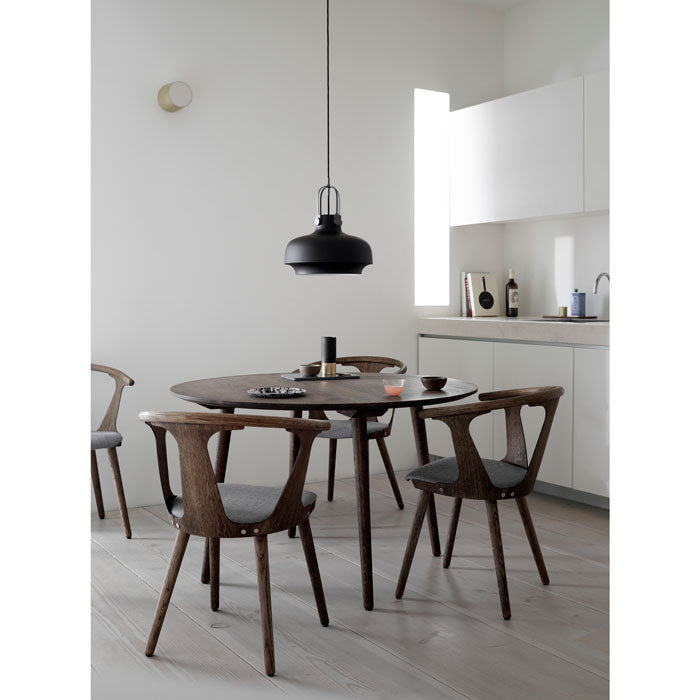 In Between SK4 &tradition Tafel