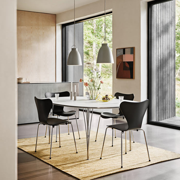 Fritz Hansen the Superellipse table B613