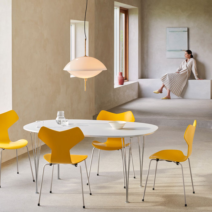 Fritz Hansen the Superellipse table B613