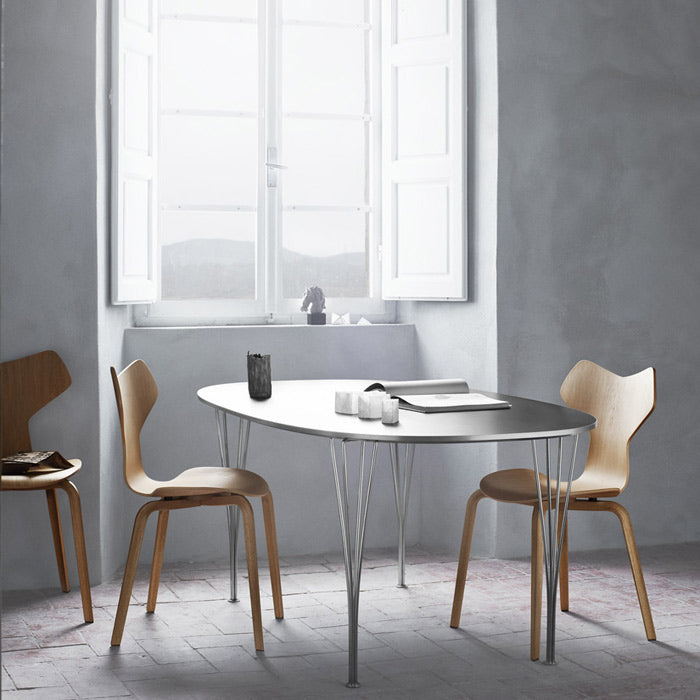 Fritz Hansen the Superellipse table B613