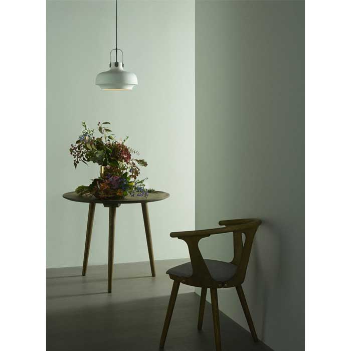 In Between SK 3 &tradition Tafel