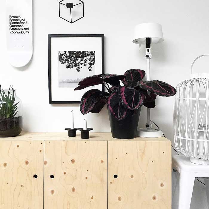 Tonone Bolt table lamp