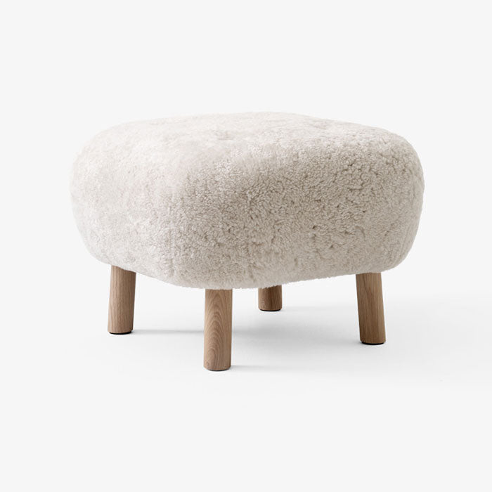 &amp;tradition Little Petra Pouf ATD1 sheepskin moonlight oak