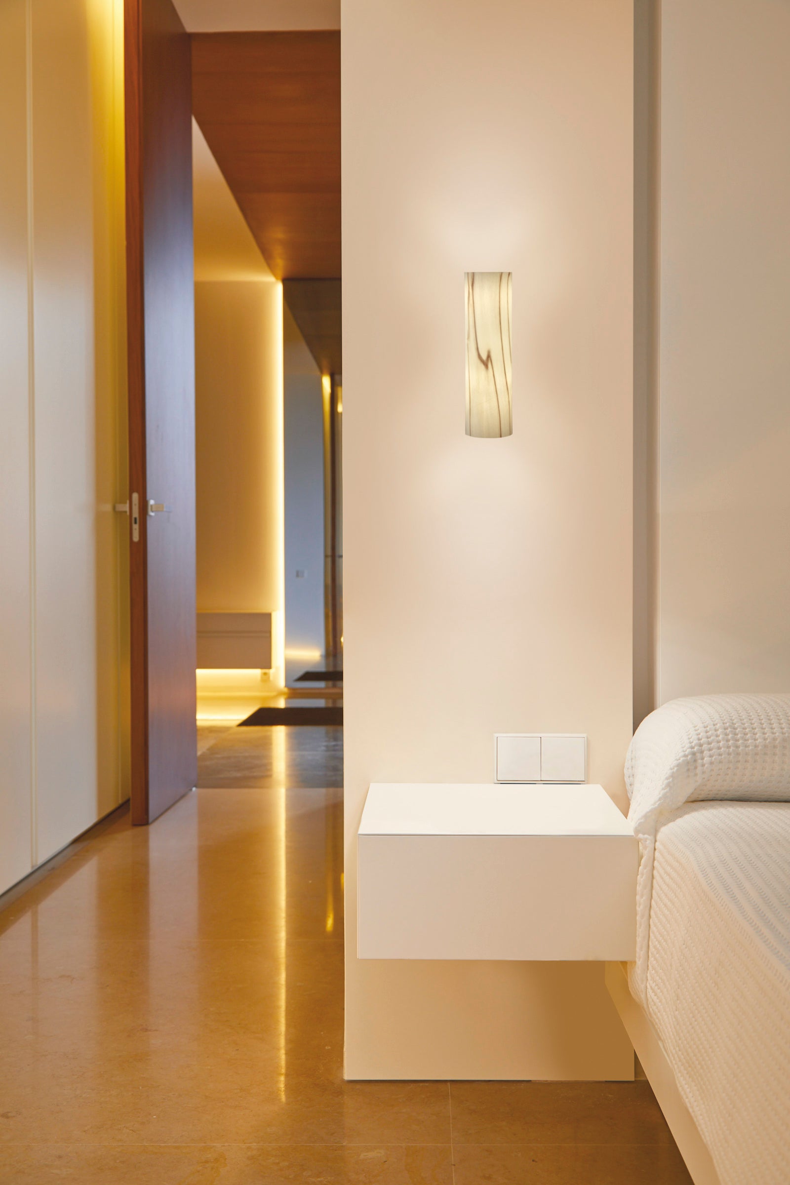 LZF Romanica Slim wandlamp