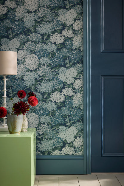 Little Greene behang Rhododendron Walk 