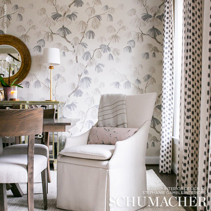 Schumacher Weeping Pine Neutral sfeerbeeld