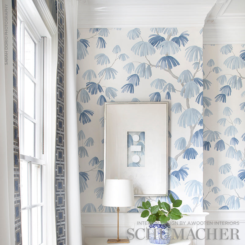 Schumacher Weeping Pine Slate sfeerbeeld 2