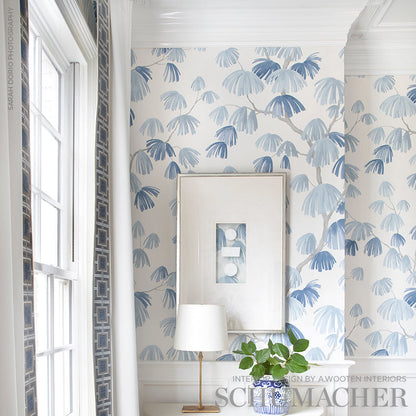 Schumacher Weeping Pine Slate sfeerbeeld 2