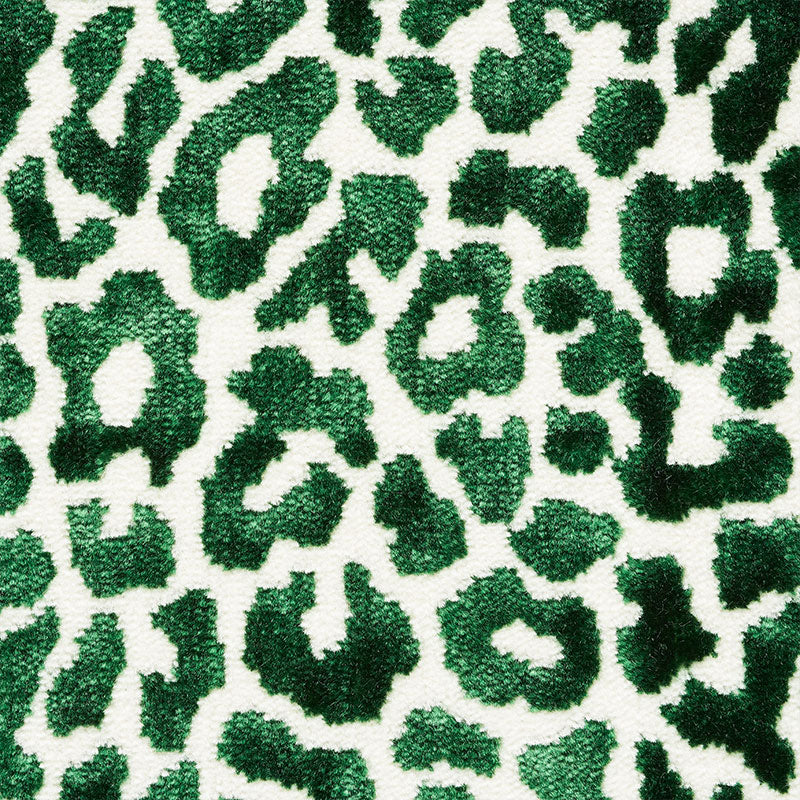 Schumacher Madeleine Velvet Emerald detail