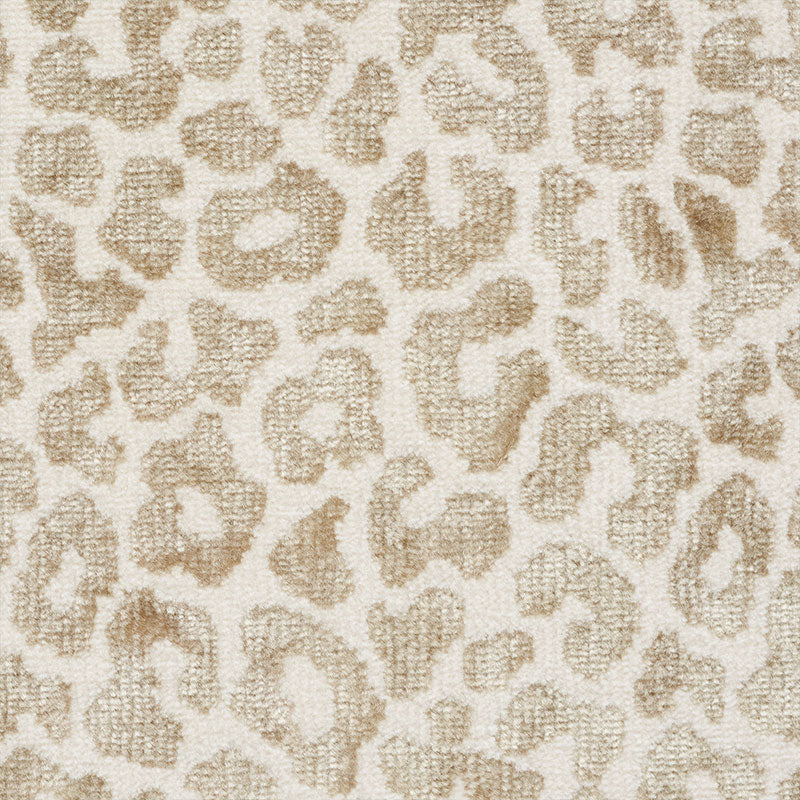 Schumacher Madeleine Velvet Natural detail