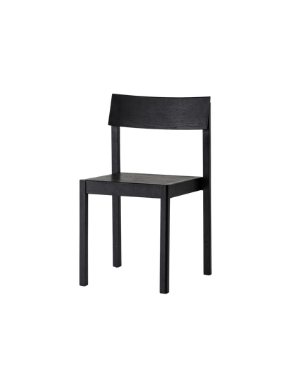 Audo Mauro Dining Chair Black Oak hoekig