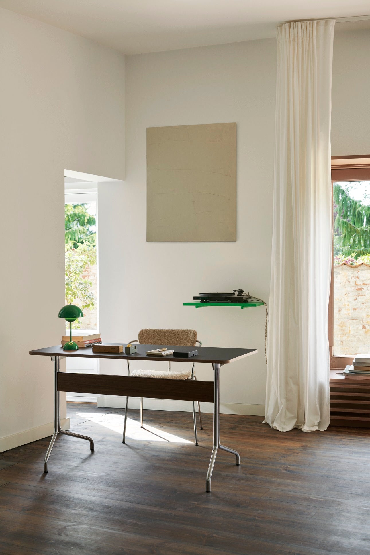 &amp;tradition Pavilion AV16 bureau