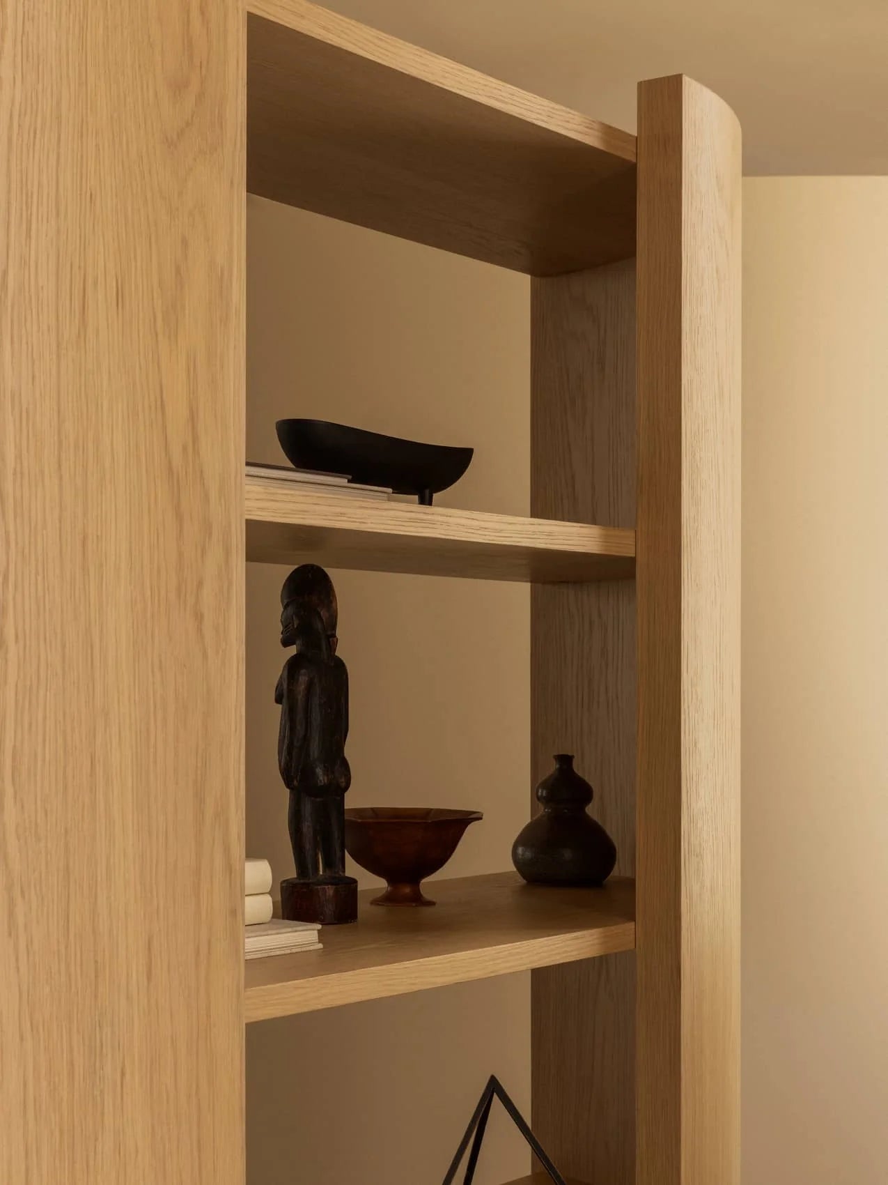 Audo Crescent kast hoog