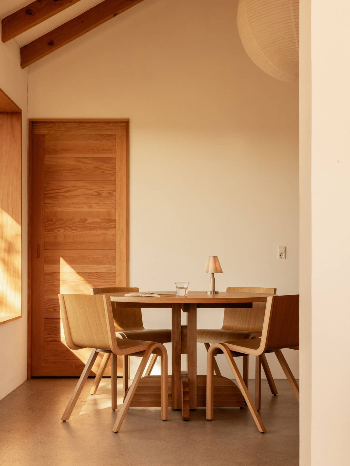 Audo Puffin Dining Table sfeerbeeld eetkamer