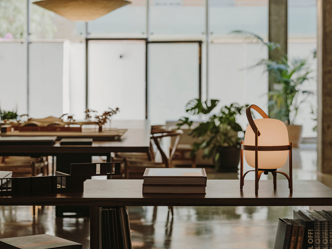 Santa & Cole Cestita BaterÃa tafellamp