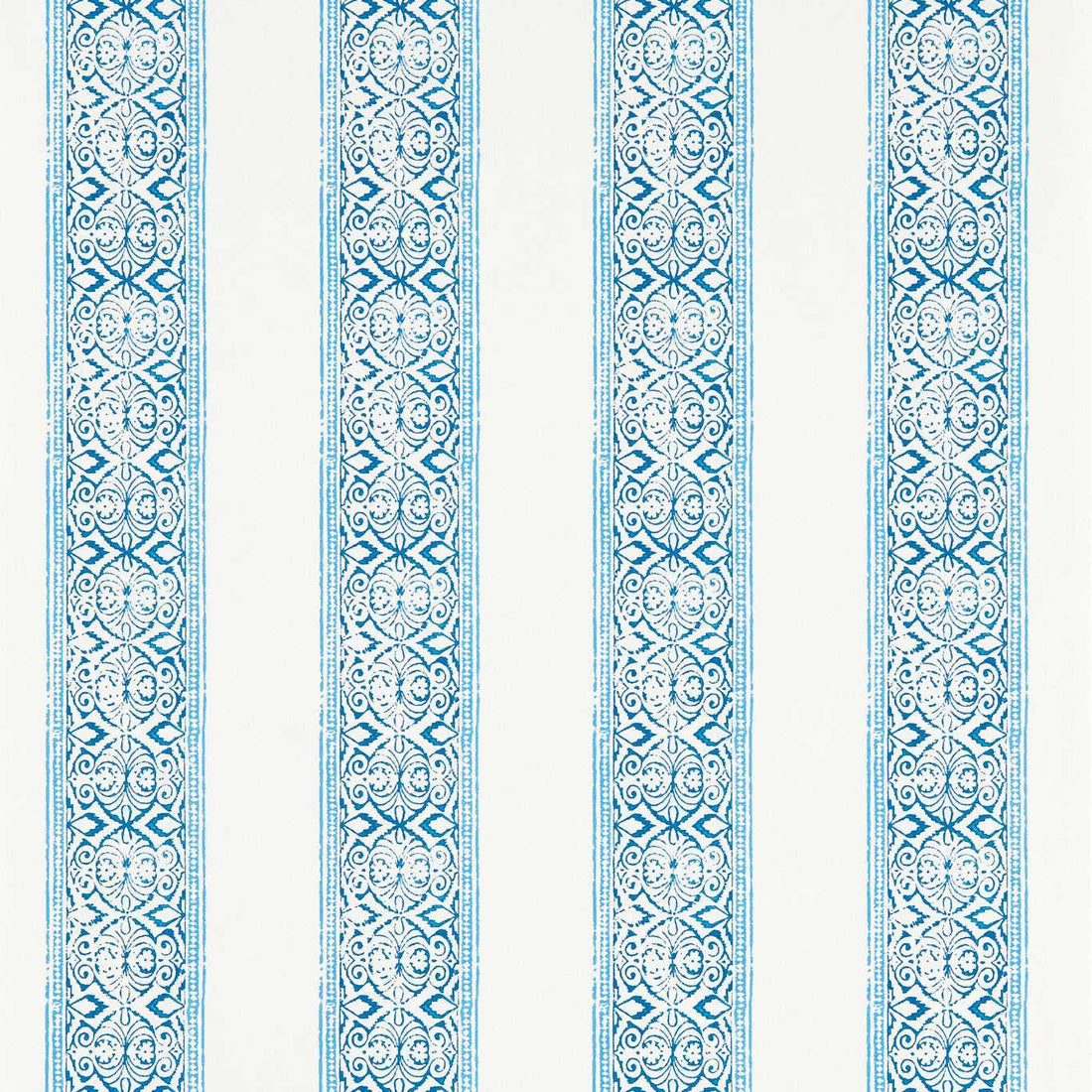 Clarke &amp; Clarke behang Kalamkari Cobalt W0237/02
