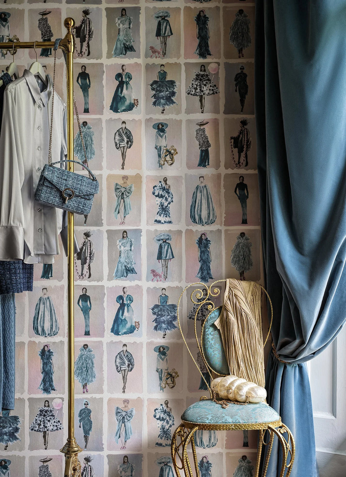 Cole and Son behang Couture Carousel - China Blue Pearl 175/1004M sfeerbeeld 