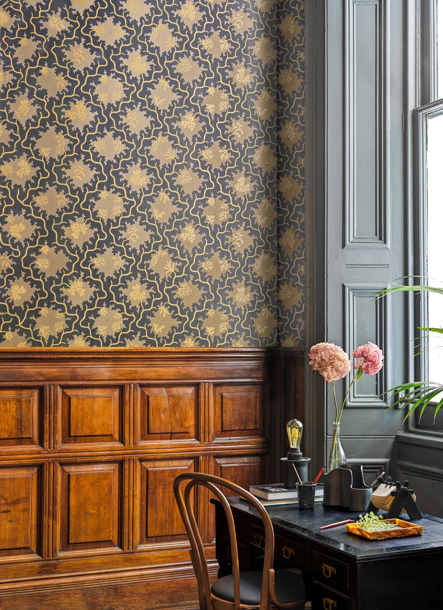 Cole and Son behang Moss Trellis Black and Gold 128/4018