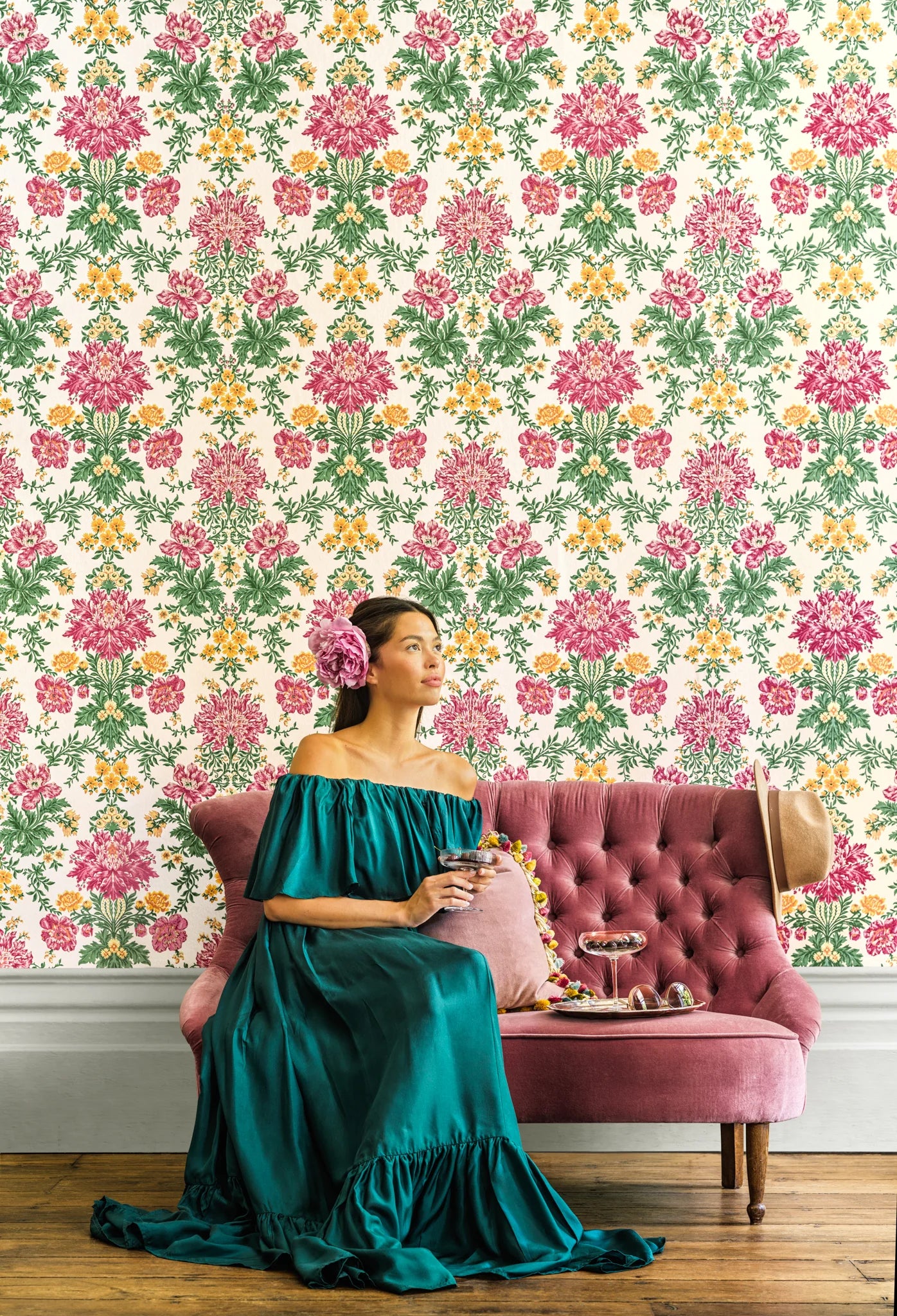 Cole and Son behang Poppies Soft Fuchsia, Buttercup and Fern on Cream 128/7033