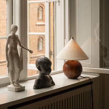 Dusty Deco Sphere Table Lamp White sfeerbeeld 1