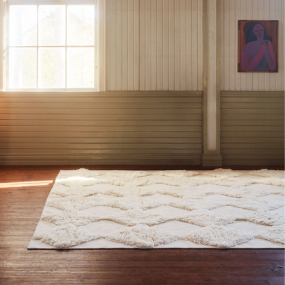 Dusty Deco Chess Rya rug white