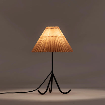 Dusty Deco Geraldine table lamp aan