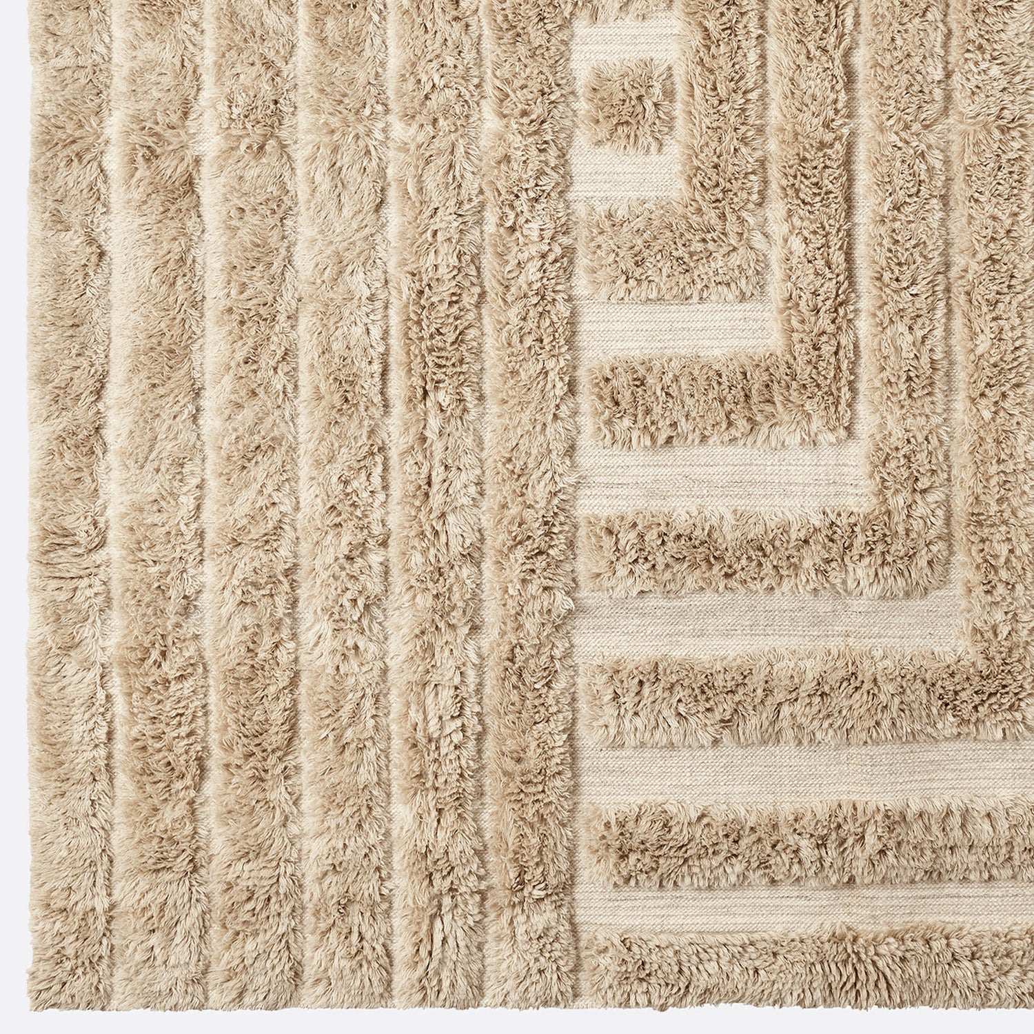Dusty_Deco_Shaggy_Labyrinth_Beige_Rug_detail