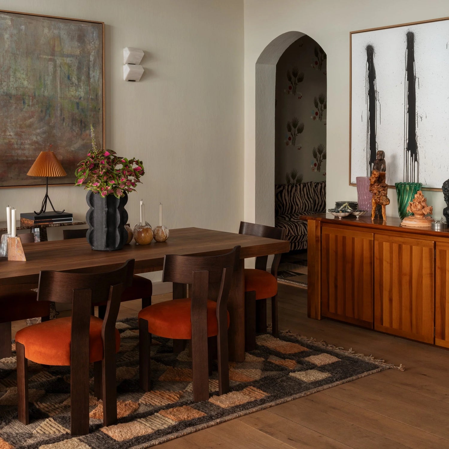 Dusty_Deco_lisboa_rug_frenchdiningtable_walnut