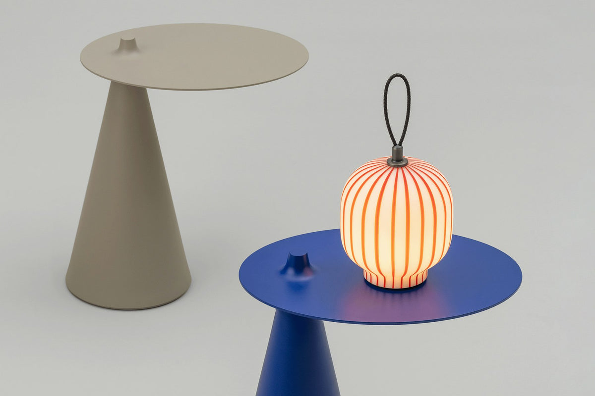 Established &amp; Sons Filigrana Lantern Rood, studio productfoto