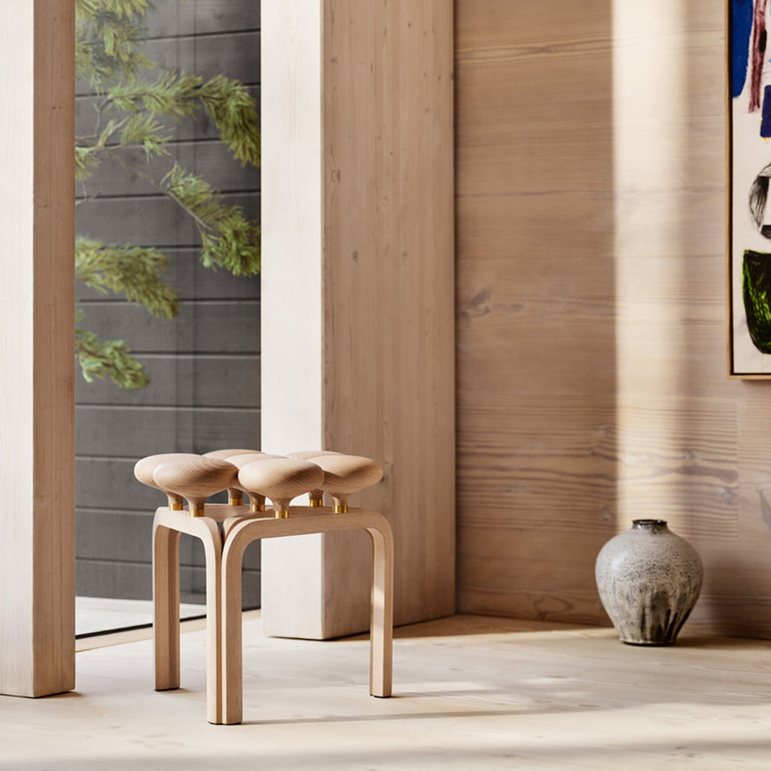 Fritz Hansen Utzon stool woonkamer 
