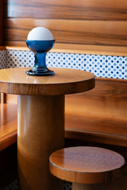 Established &amp; Sons Gelato Azure, Bar Quadronno Milano sfeerbeeld