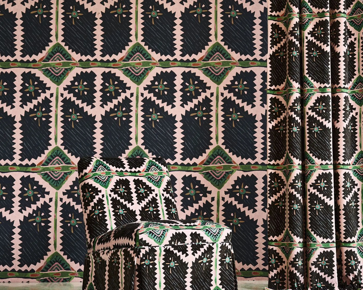 Harlequin behang Brocha Blush/Charcoal HFUP113362