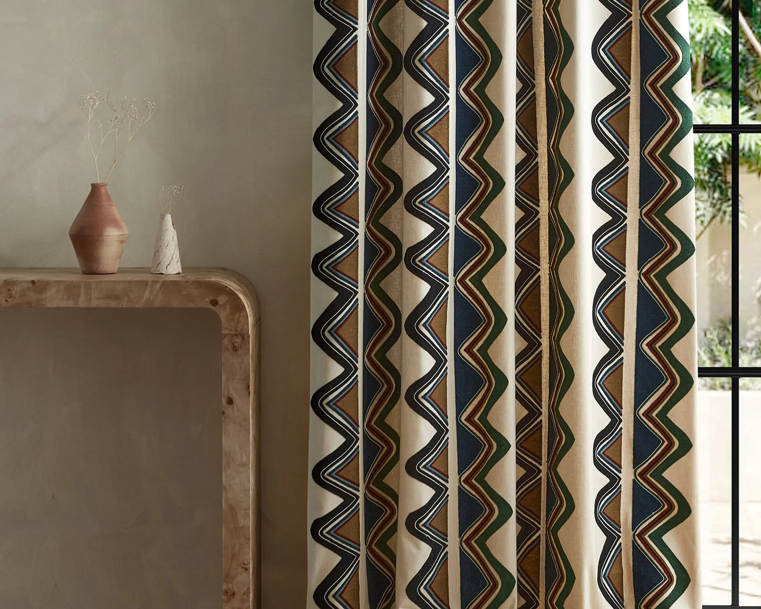 Harlequin stof Kaleido Moss/Onyx HFUF134784