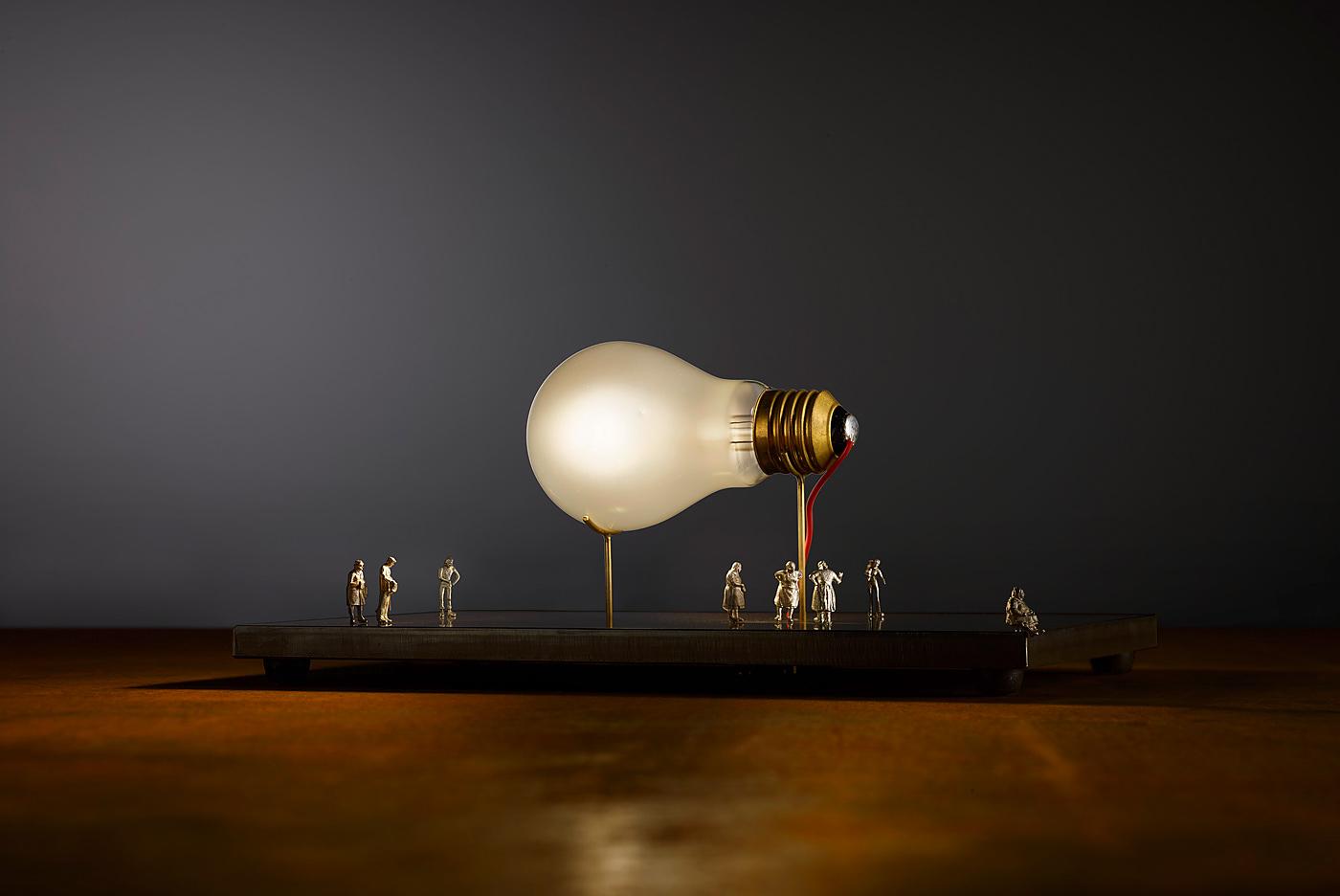 Ingo Maurer I Ricchi Poveri – Monument for a Bulb tafellamp