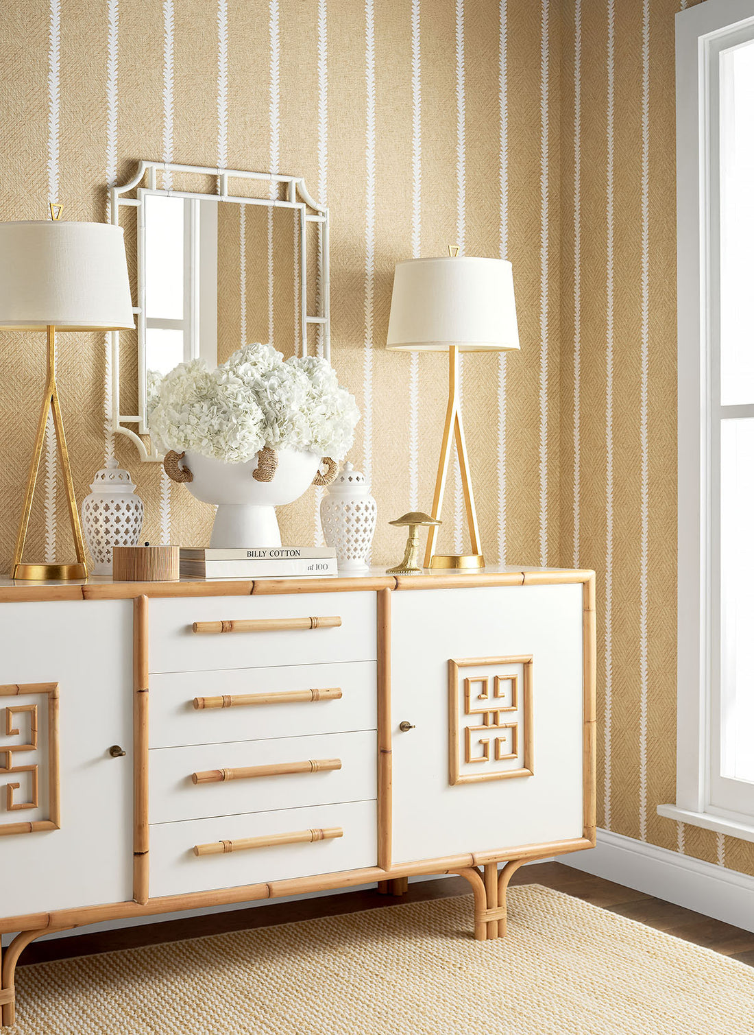Thibaut behang Barrier Weave Wheat T15806