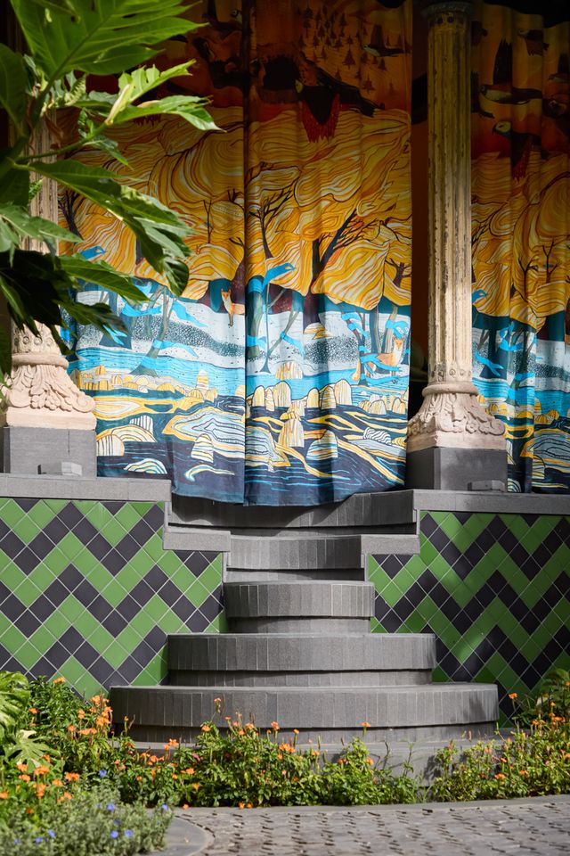 Jim Thompson stof Wild Winds JT014025001 set van 2 panelen